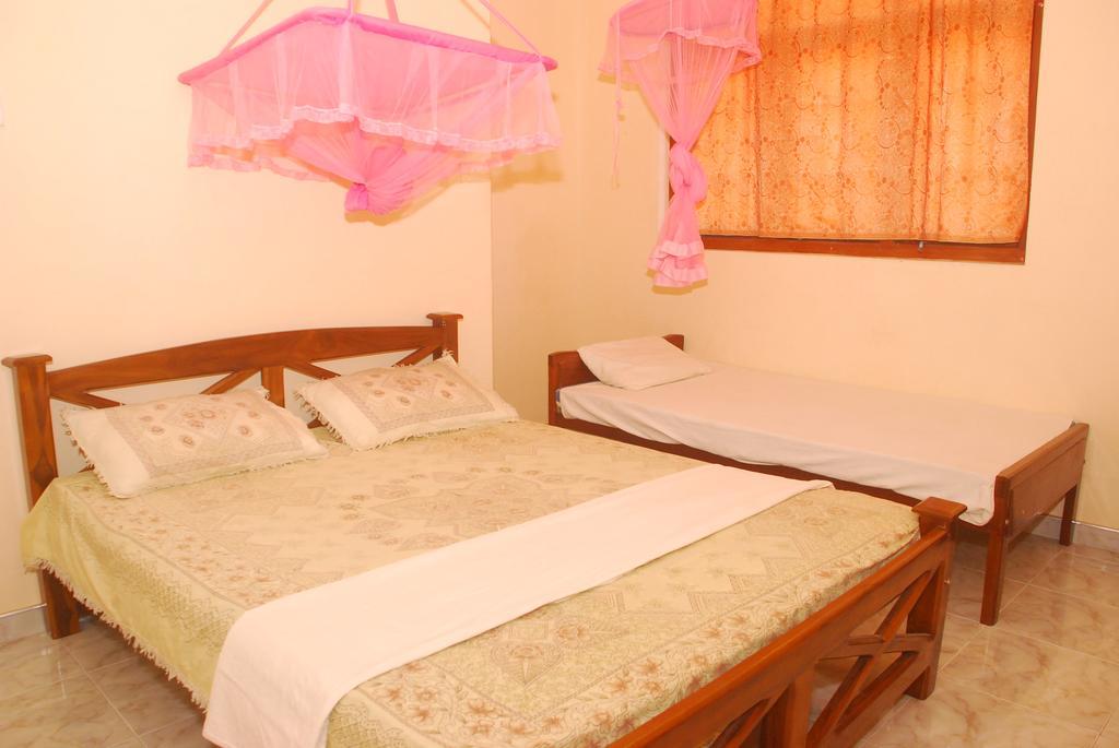 Seetha'S Hostel Negombo Exteriör bild